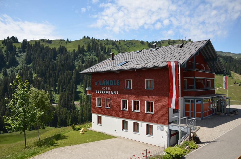 Laendle Hotel Damuels Exterior photo